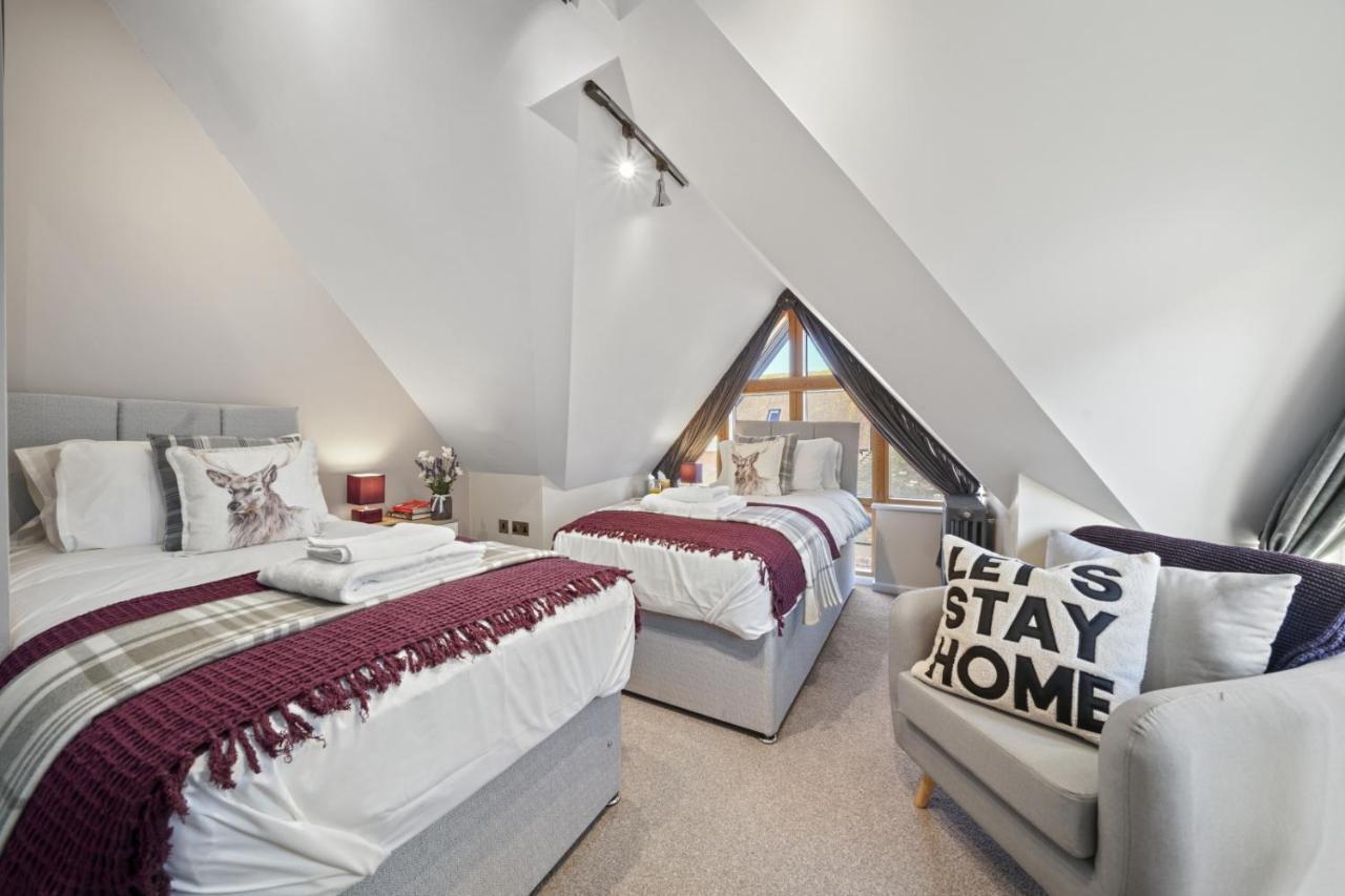 Super Funky Spire View Cottage - Free Gated Parking - Ultra Wifi Кентърбъри Екстериор снимка