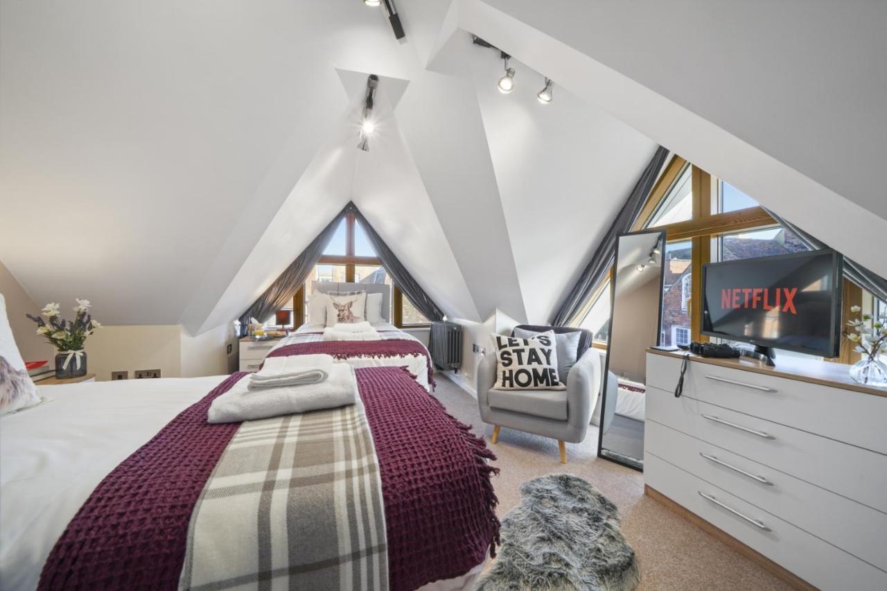 Super Funky Spire View Cottage - Free Gated Parking - Ultra Wifi Кентърбъри Екстериор снимка